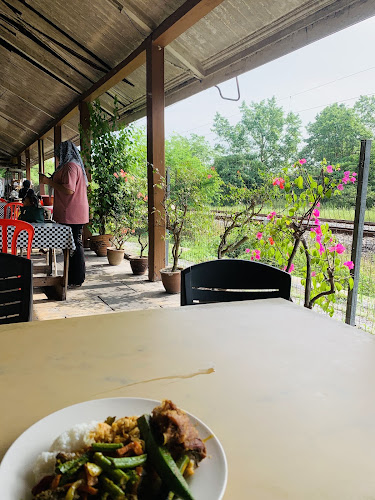 Nasi Ayam Railway - Gastronomi dan perhotelan