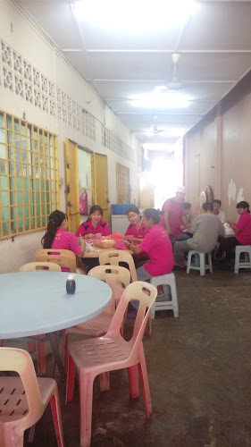 Comentarii opinii despre Kedai Makanan Wan Fatt