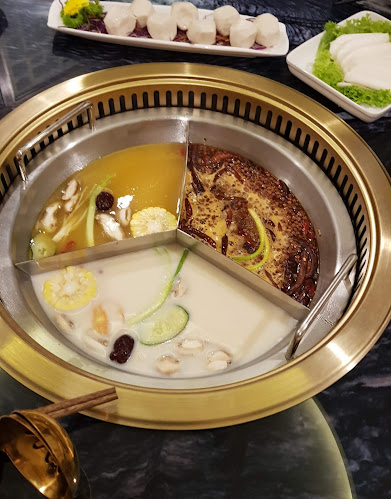 LAVO - Gastronomi dan perhotelan