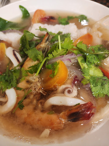 Phad Thai Restaurant - Gastronomi dan perhotelan