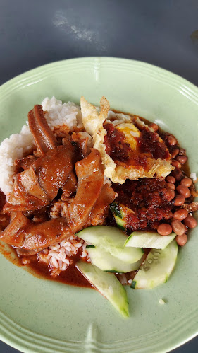 Wak Nasi Lemak - Gastronomi dan perhotelan