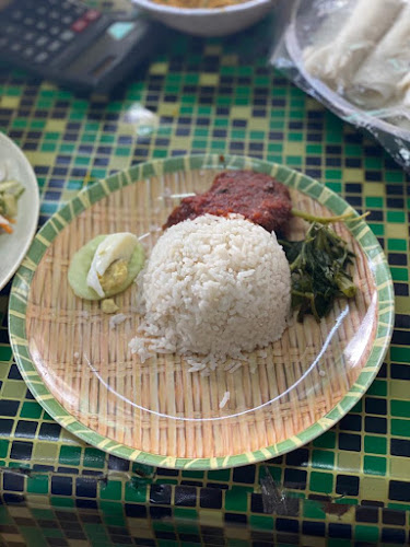 Opinii despre Kedai makan kak sah în Kuala Terengganu - Gastronomi dan perhotelan