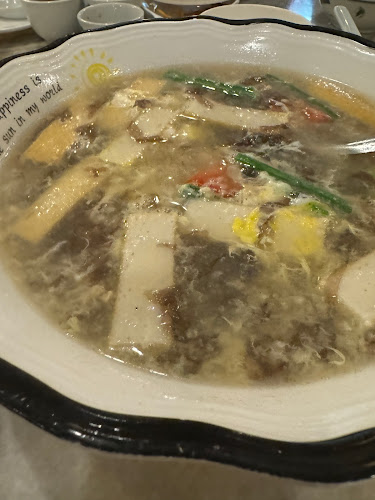 Opinii despre Y Food Box Restaurant (Sitiawan) Sdn Bhd în Sitiawan - Gastronomi dan perhotelan