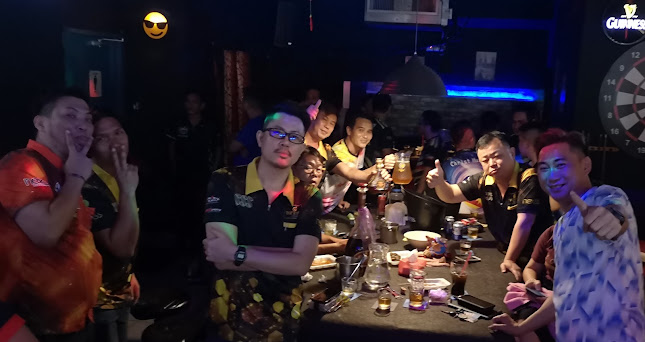 On The Way Pub & Bar Lounge - Kota Kinabalu