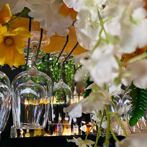 Comentarii opinii despre Wine Hour Bistro