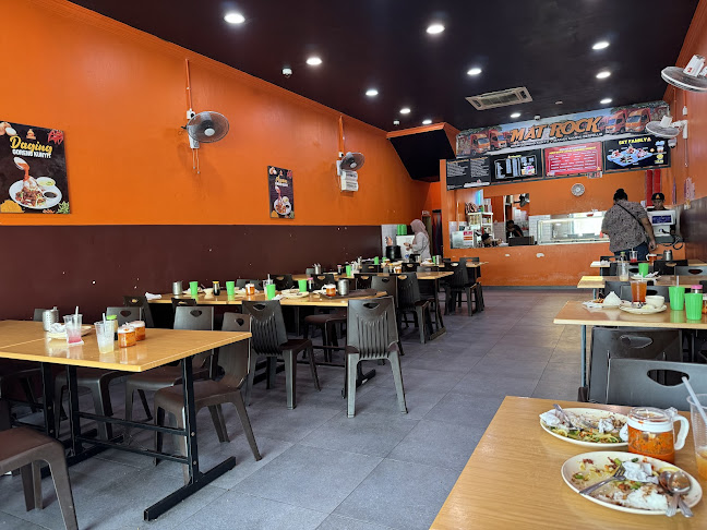 Mat Rock Special Ayam Goreng Kunyit Seksyen 7 Shah Alam