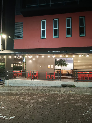 Pusat Perniagaan, Taman Lake View, 34000 Taiping, Perak