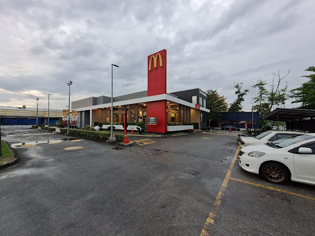 McDonald's Giant Jalan Kebun DT - Klang