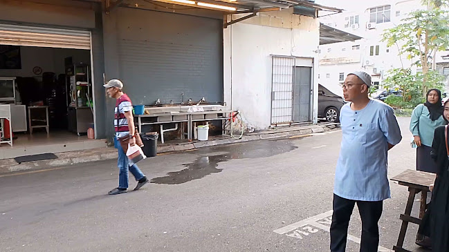 MJAYS CAFE - Gastronomi dan perhotelan