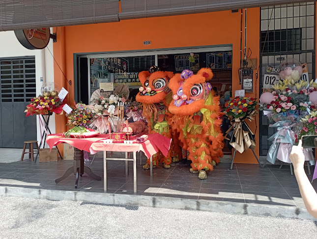 One Burger#one laksa house Panorama
