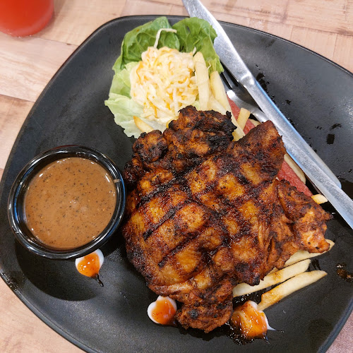 Opinii despre MOSTY Kitchen în Kuala Kangsar - Gastronomi dan perhotelan