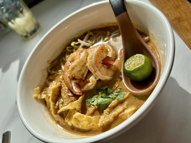 Opinii despre Peanuts Anchovies @ Waterfront Kuching în Kuching - Gastronomi dan perhotelan