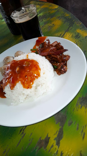 Restoran Chat Sook 冷气七叔玲珑饭店