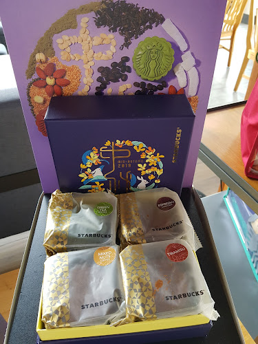 Comentarii opinii despre Starbucks DT Malim Jaya
