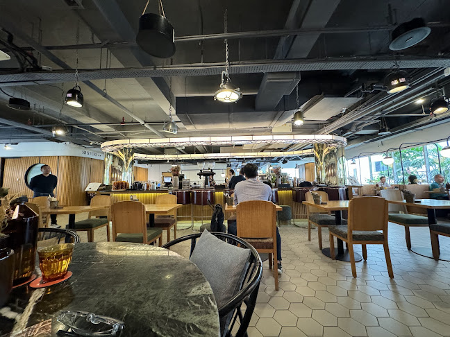 Opinii despre Common Man Coffee Roasters - Kuala Lumpur în Kuala Lumpur - Gastronomi dan perhotelan