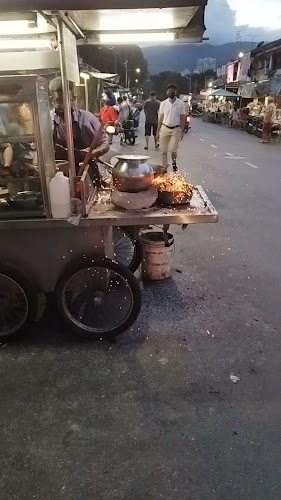 Hussain Mee Goreng And Mee Rebus