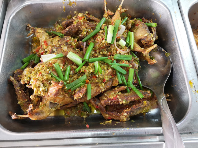 East West Cafe & Catering - Gastronomi dan perhotelan