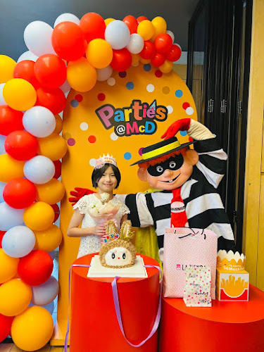 McDonald's Educity JB DT - Gastronomi dan perhotelan