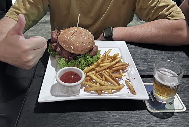 Comentarii opinii despre La Playa, Bar & Restaurant