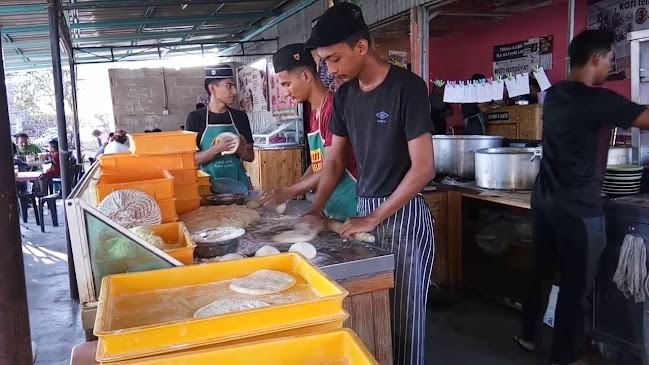 Roti Tempayan 3 Abdul - Pengkalan Chepa