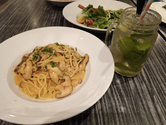 Vivo Pizza Berjaya Times Square - Gastronomi dan perhotelan