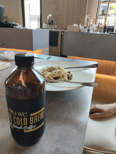 Comentarii opinii despre JWC, The Factory 30