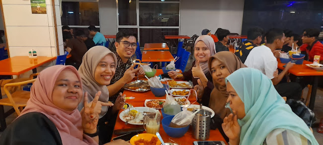 Restoran Hathija Maju Bistro - Gastronomi dan perhotelan