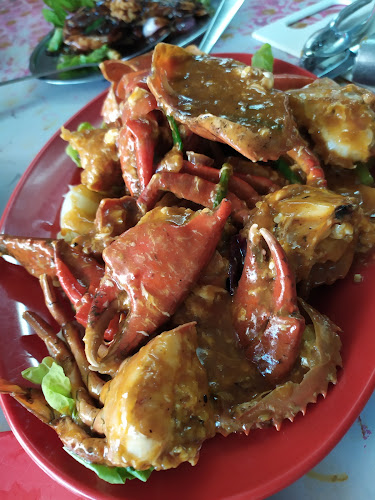 Opinii despre Jit Yue Hiong Seafood în Sitiawan - Gastronomi dan perhotelan