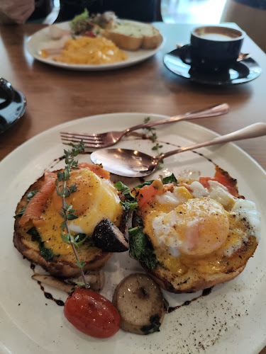 Branta&Geese Restaurant - Gastronomi dan perhotelan