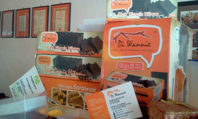 Di Wannie Kek Lapis Sarawak - Gastronomi dan perhotelan