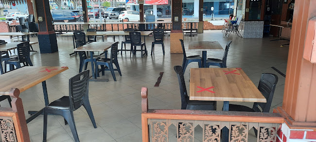 Fauzira Tomyam Seafood - Gastronomi dan perhotelan