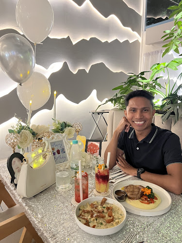 Opinii despre Halzan Penang în George Town - Gastronomi dan perhotelan