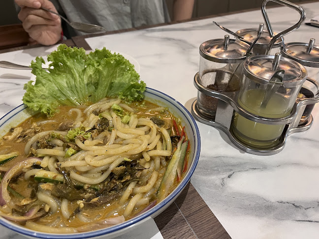 Comentarii opinii despre Madam Kok x Mama Thai