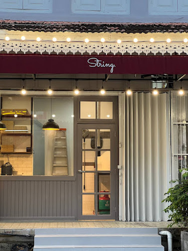 String pizzeria - Gastronomi dan perhotelan