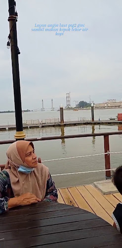 Bytes Cafe Duyong Marina & Resort