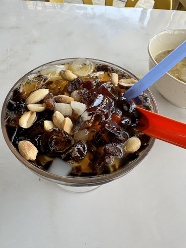 Mee Sup Kolam 2 - Gastronomi dan perhotelan