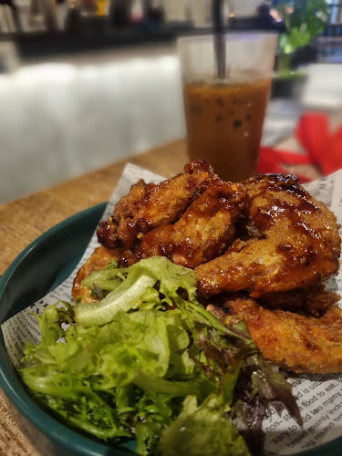 CAMPER 1991 - Gastronomi dan perhotelan