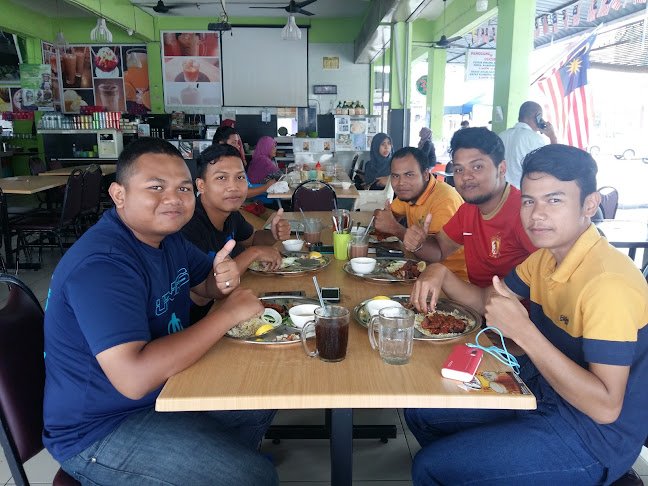 Opinii despre Abuya Maju Cafe în Bintulu - Gastronomi dan perhotelan