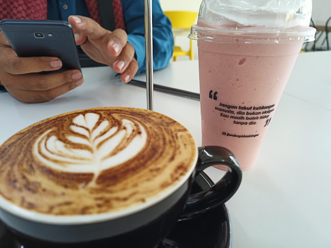 Jiwa Kopi & Bingsu Cabang Tiga - Gastronomi dan perhotelan