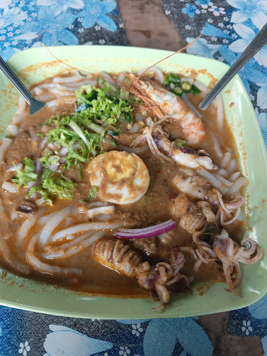Cik Aya Laksa Ketam & Udang Lipan - Gastronomi dan perhotelan