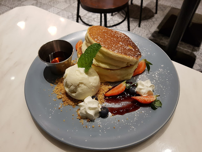 Opinii despre Marketplace Waffle Bar & Cafe în Ipoh - Gastronomi dan perhotelan