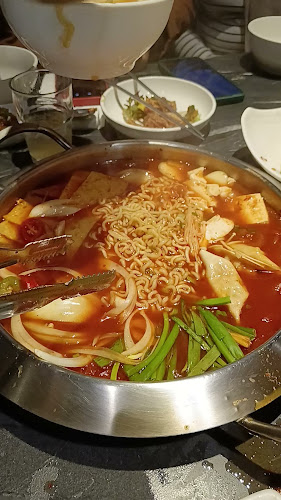 Lot 146, The Curve, 1F, Jln PJU 7/3, Mutiara Damansara, 47820 Petaling Jaya, Selangor