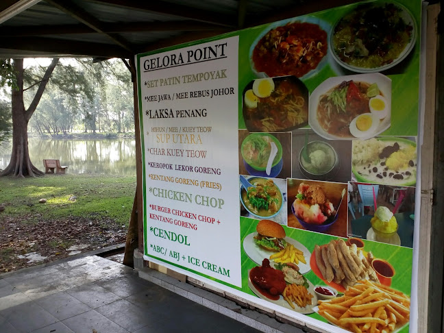 Opinii despre Lakeside Restaurant Gelora Point în Kuantan - Gastronomi dan perhotelan