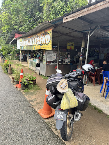 Opinii despre Roti Binjai Legend (Kayu Keramat Gergasi) în Kuala Berang - Gastronomi dan perhotelan