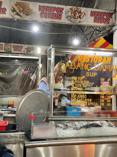 Opinii despre Restoran Abang Damak în Kuala Terengganu - Gastronomi dan perhotelan