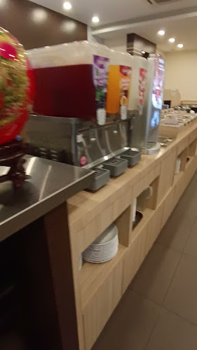 鍋媽台式火鍋 - Gastronomi dan perhotelan