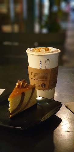Starbucks Coffee - Gastronomi dan perhotelan