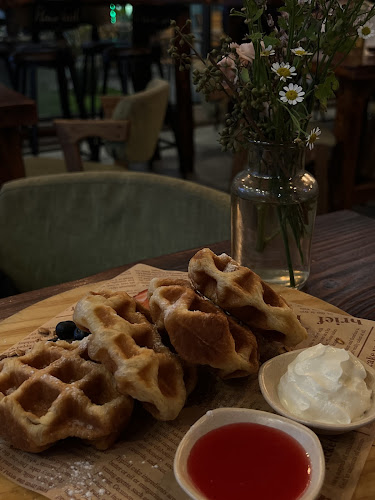 Opinii despre Flower Girl Coffee - Sunway Geo în Petaling Jaya - Gastronomi dan perhotelan