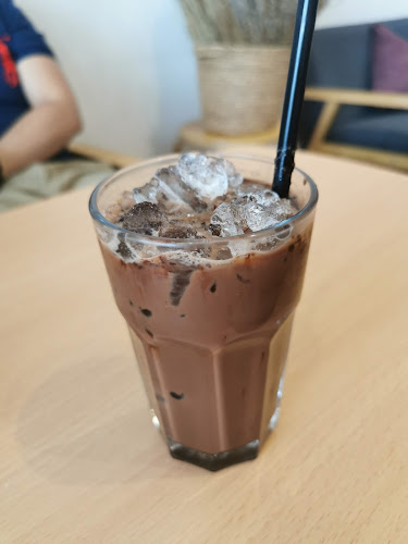 Tiny Elephant - Soft Serve & Coffee