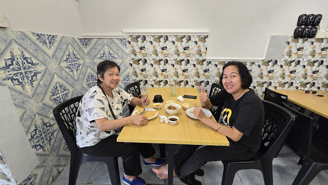 Kedai Makan Islam Rizki - Kuching